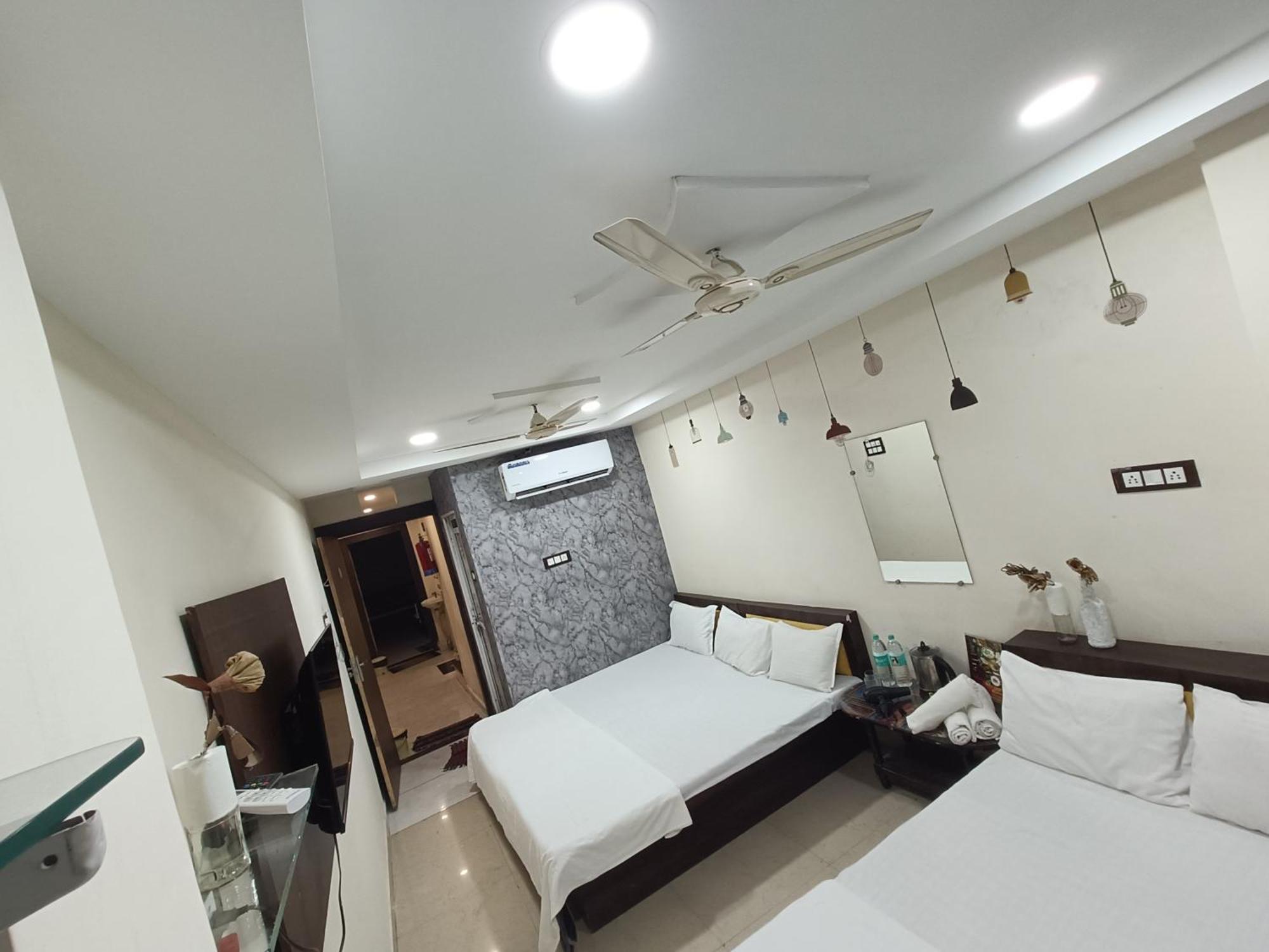 Ginger Hotels Ujjain Tower Kshipra Inn-Family Stay Airconditioned Hotel Екстер'єр фото