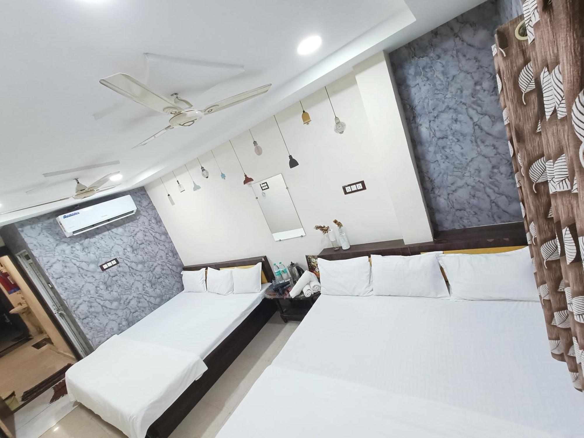 Ginger Hotels Ujjain Tower Kshipra Inn-Family Stay Airconditioned Hotel Екстер'єр фото