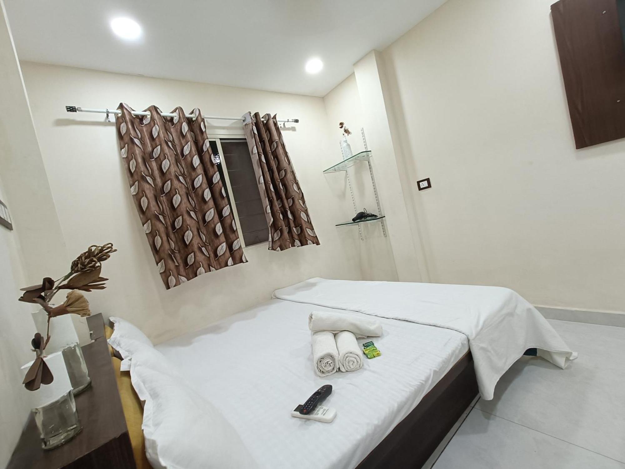 Ginger Hotels Ujjain Tower Kshipra Inn-Family Stay Airconditioned Hotel Екстер'єр фото