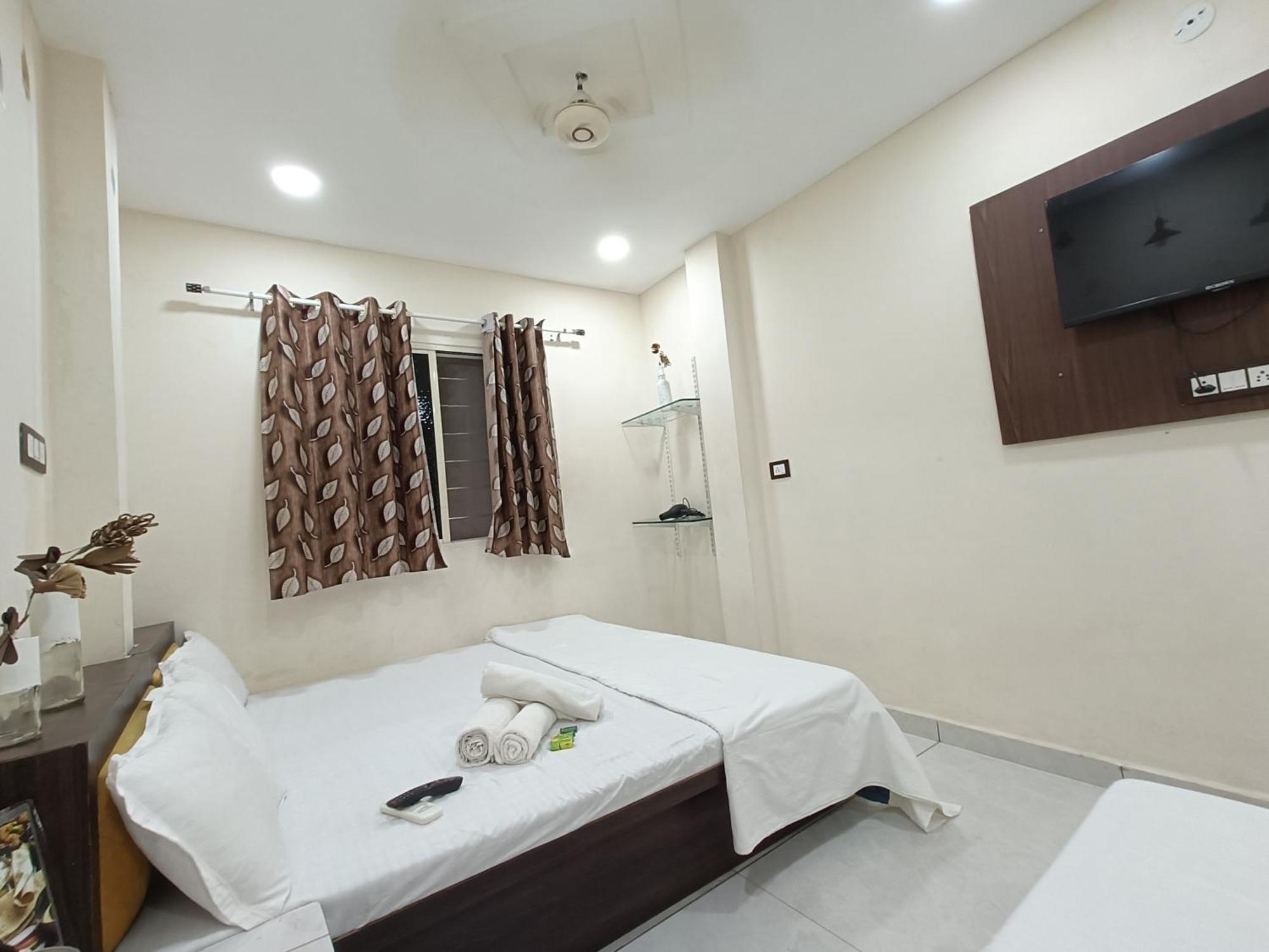 Ginger Hotels Ujjain Tower Kshipra Inn-Family Stay Airconditioned Hotel Екстер'єр фото