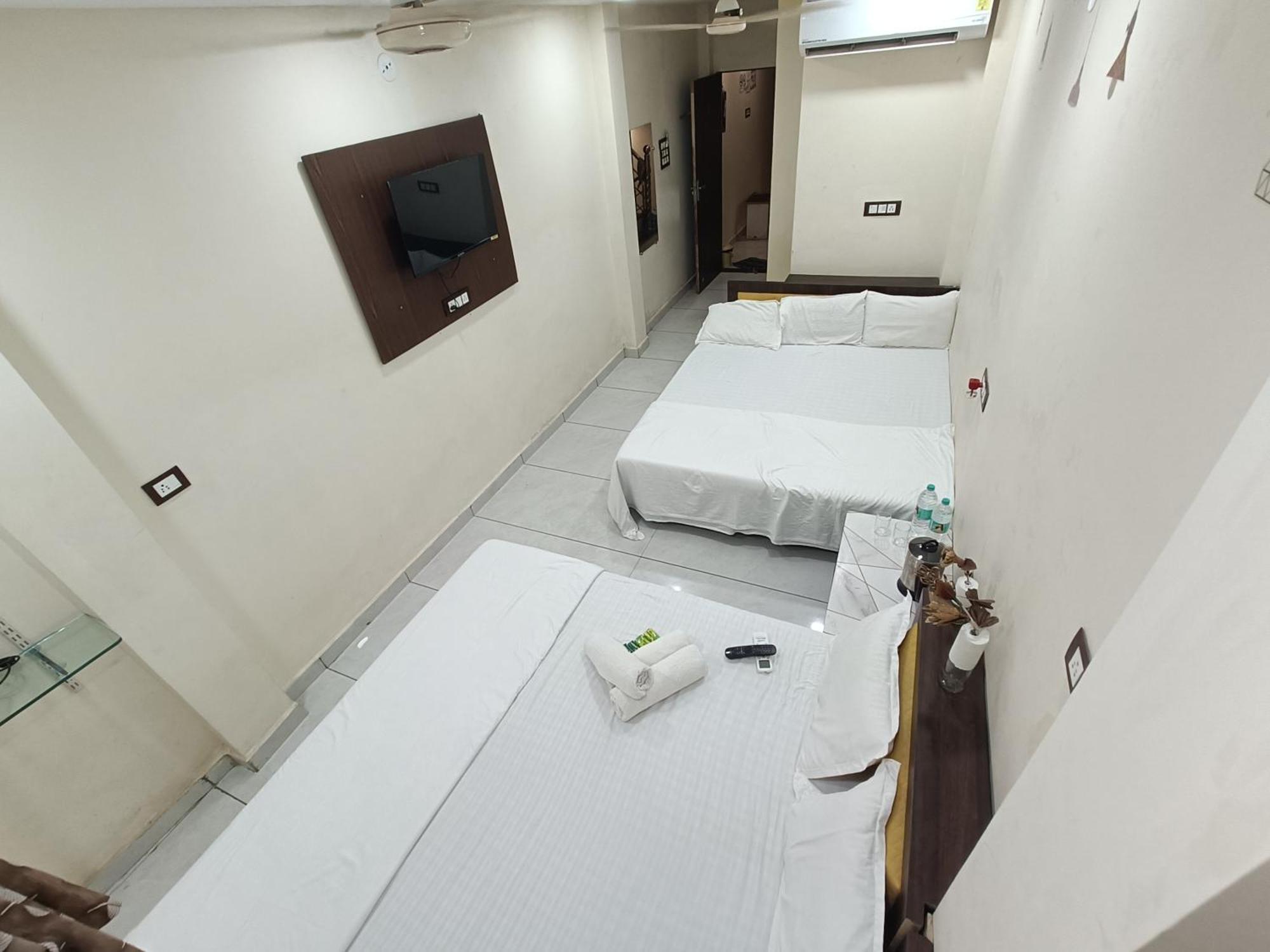 Ginger Hotels Ujjain Tower Kshipra Inn-Family Stay Airconditioned Hotel Екстер'єр фото